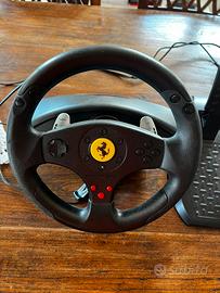 Volante Ferrari con pedali Thrustmaster PS/PS3