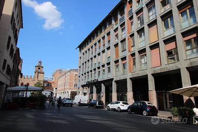 Rif.2925/U| ufficio ferrara