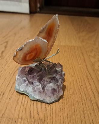 Farfalla in pietra minerale