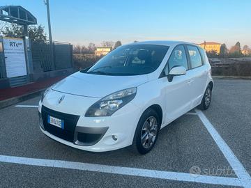 Renault Scenic Scénic X-Mod 1.5 dCi 110CV Luxe SOL