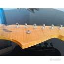 Manico tipo Stratocaster 
