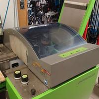 Affila lamine con tazze in ceramica