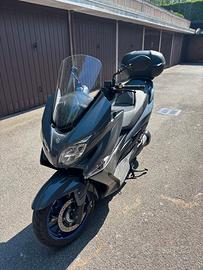 Suzuki Burgman - perfette condizioni.