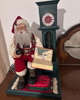 Babbo natale con stereo e orologio