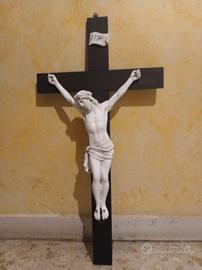crocifisso in gesso in legno