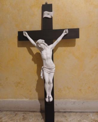 crocifisso in gesso in legno