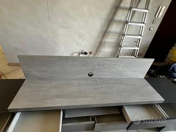 Mobile soggiorno + lampadario sospeso