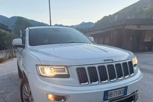 Jeep grand cherokee summit