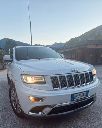 Jeep grand cherokee summit