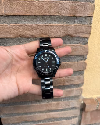 Orologio Q&Quomo-Total black stile diver (5Bar)
