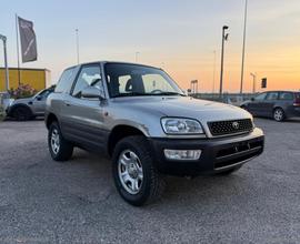 TOYOTA RAV4 2.0 3p. Fun