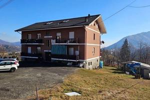 Immobile in asta di 124 m² con 2 locali e box auto