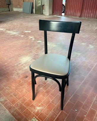 Lotto sedie legno
