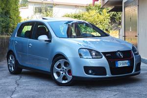 Volkswagen Golf GTI / 40.200km / Unipro