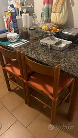 tavolo in legno e marmo