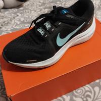 Wmns Nike Zoom Vomero 16