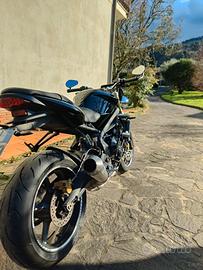 Triumph street triple 675
