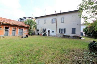 VILLA SINGOLA A BREMBIO