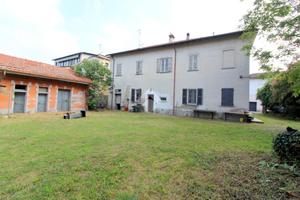 VILLA SINGOLA A BREMBIO