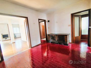 Trento, zona S.Camillo, appartamento ultimo piano