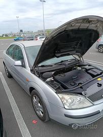 ford mondeo 2.0i ghia
