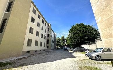 Appartamento a Torino Via La Loggia 3 locali