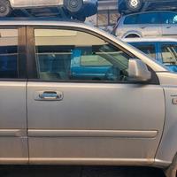Porta anteriore destra Nissan X Trail T30 del 2004