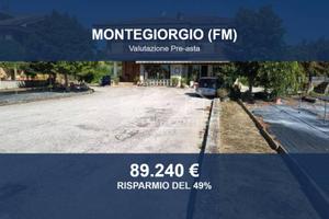 Immobile in asta di 216 m² con più di 5 locali a M