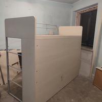 Letto singolo a castello