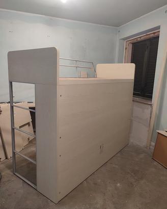 Letto singolo a castello