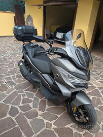 Voge sfida SR4 Max