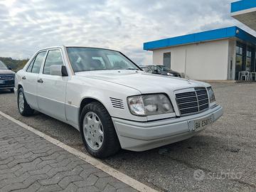 splendida W124 250D 20V ASI CRS come nuova 