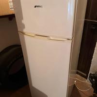 Frigorifero Smeg bianco con freezer