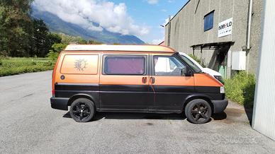 VW T4 Syncro 4x4 Camper GPL – Tetto a soffietto –