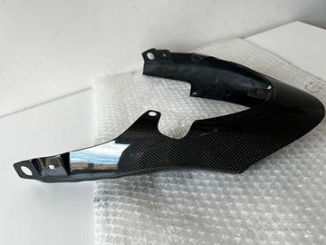 Sotto sella in fibra di carbonio per speed Triple