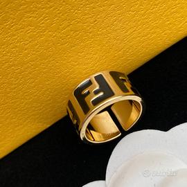 Fendi Nuova collana FENDI