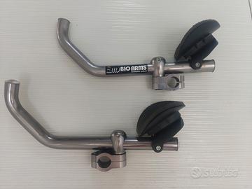 Due prolunghe manubrio per bici da corsa/triathlon