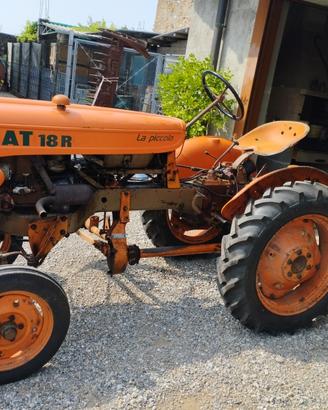 Trattore agricolo