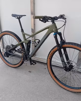 Mtb full cube stereo