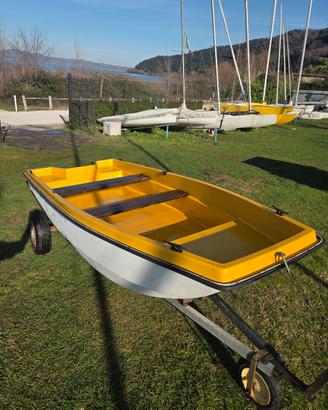 Barca Oceania 4.00 mt buono stato con accessori