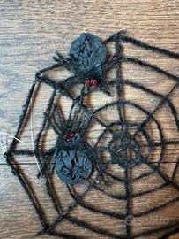 Piccola ragnatela decorativa per Halloween