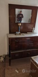 Como' in noce con colonnine