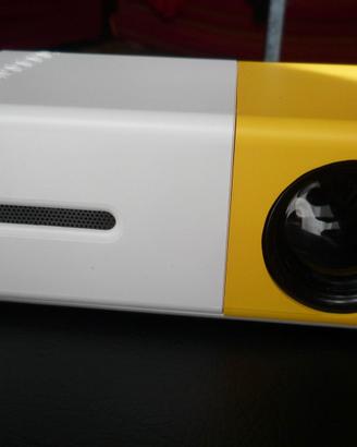 Videoproiettore LCD portatile LED HD