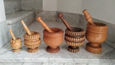 LOTTO DA CINQUE MORTAI IN LEGNO