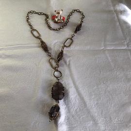 Collana con pietre