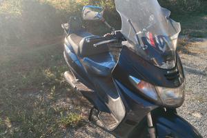 Suzuki Burgman 400 