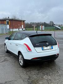 Lancia Delta GPL Tjet 120cv