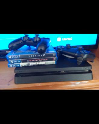 ps4 due joistick e tre giochi + un'altro inregalo