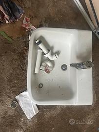 Lavandino bagno quadrato