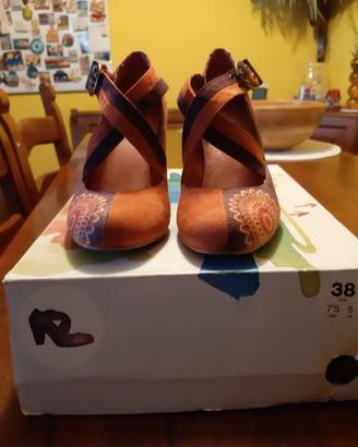 Scarpe Desigual